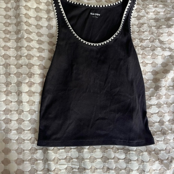 Old Navy Black Tank Top with White Trim - Picture 1 of 1